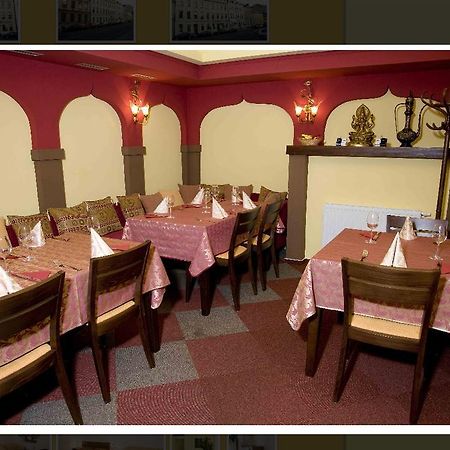 Hotel Satyam Брно Экстерьер фото