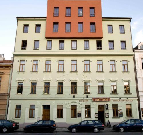 Hotel Satyam Брно Экстерьер фото