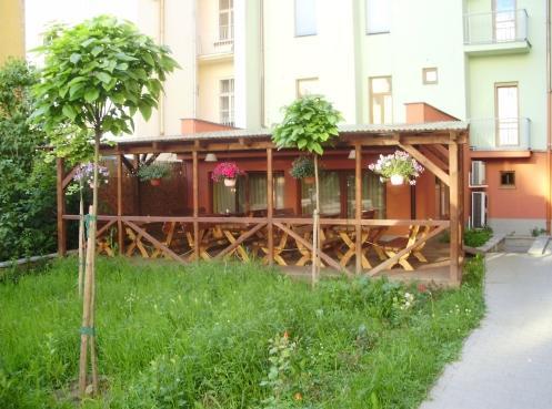 Hotel Satyam Брно Экстерьер фото